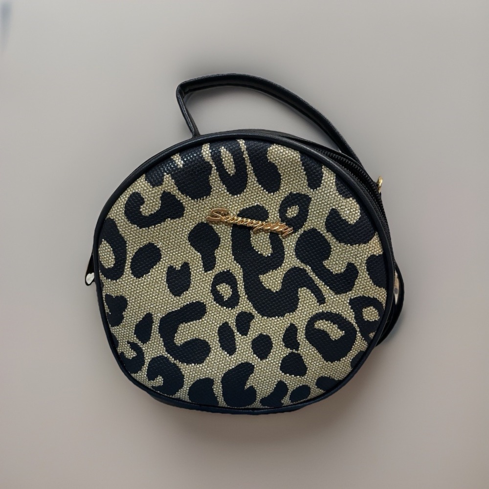 Round Cheetah Print Black Leather Handbag Purse Bag Trendy Cute Zip Around Clean